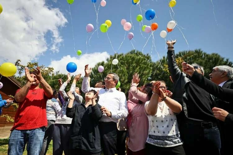 Konak Belediyesinde 3. Otizm Festivali haberinin görseli