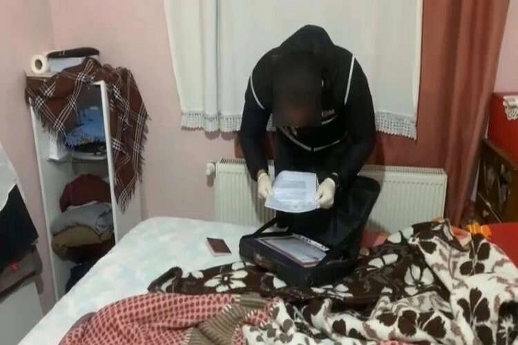 İzmir polisinden tefeci operasyonu haberinin görseli