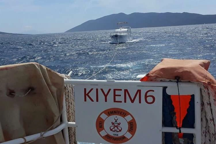 Can kurtarma botu motoryatın imdadına yetişti haberinin görseli