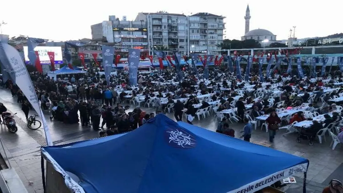 Aydın'da geleneksel iftar sofraları devam ediyor    haberinin görseli
