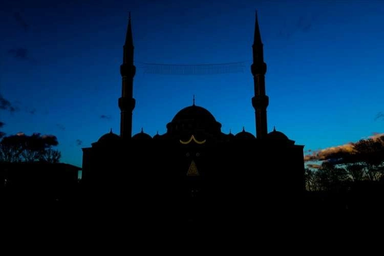 ABD'de ilk kez  5 vakit ezan okunmasına izin verildi haberinin görseli