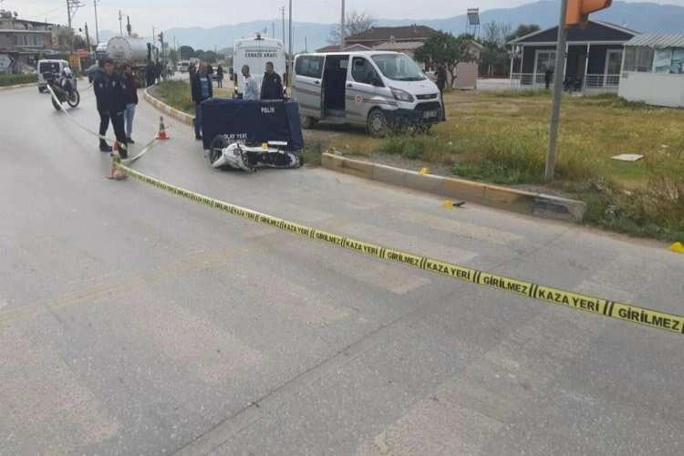 İzmir’de peş peşe kaza: Trafik canavarları can aldı haberinin görseli