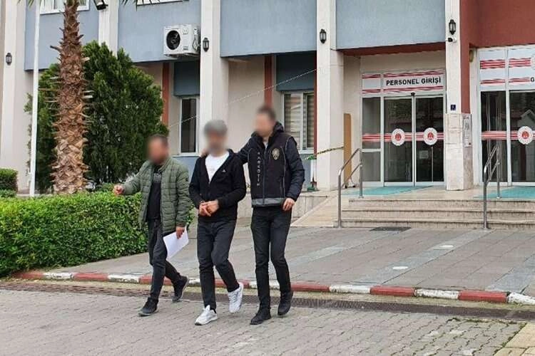 Müzik kutusuna yarım kilo uyuşturucu sakladı haberinin görseli