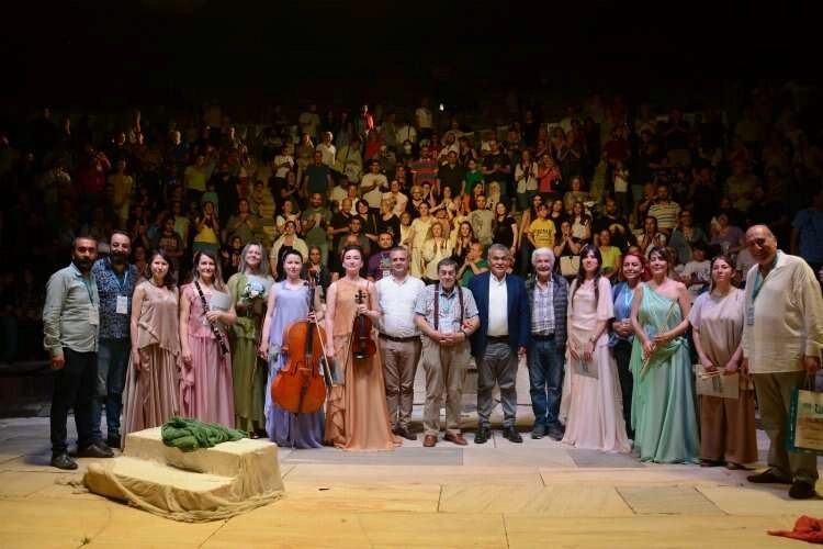 Metropolis Tiyatro Festivali’nden Torbalı Belediyesi’ne ödül haberinin görseli