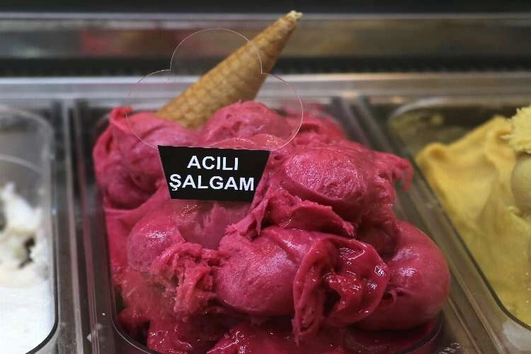 Hayat kadar acı şalgam dondurması görenleri şaşırtıyor haberinin görseli
