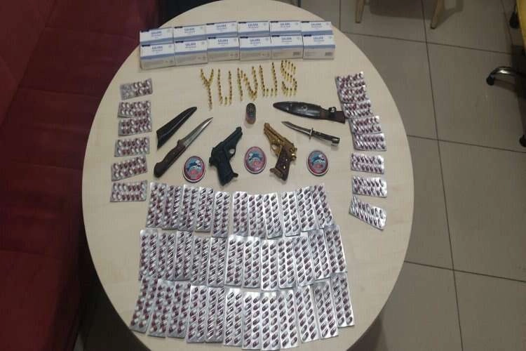 Uyuşturucu sevkiyatı yaparken yakalandılar haberinin görseli