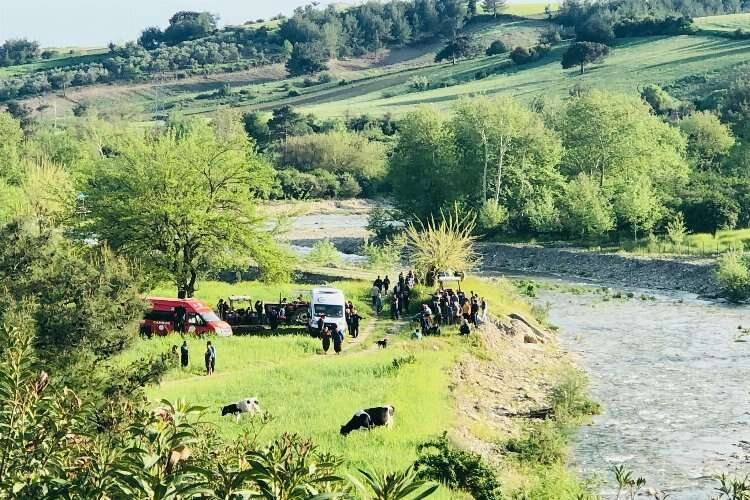 Adana'da 82 yaşındaki sürücü feci şekilde can verdi haberinin görseli