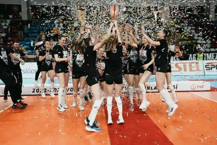 Beşiktaş, Sultanlar Ligi'ne çıktı haberinin görseli