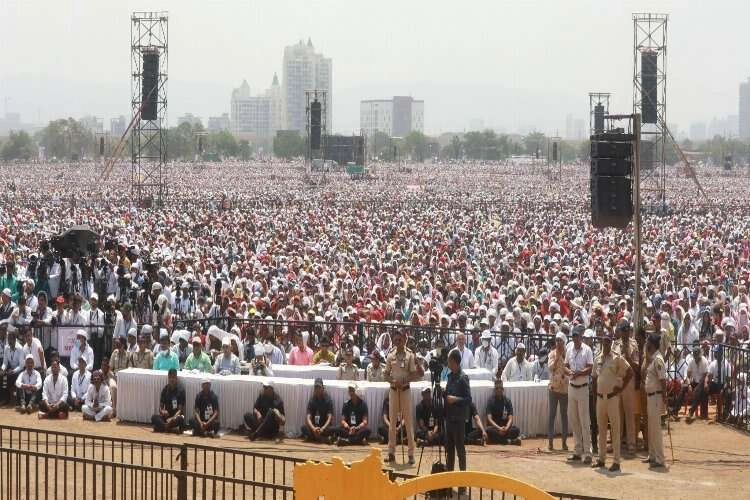 Hindistan'da 13 kişi aşırı sıcaktan öldü haberinin görseli