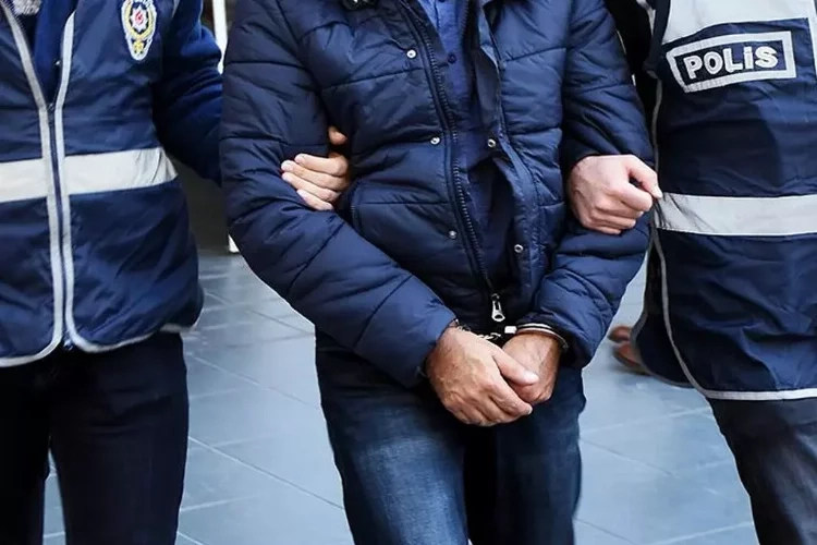 Tartıştığı arkadaşını bıçaklayarak öldürdü haberinin görseli
