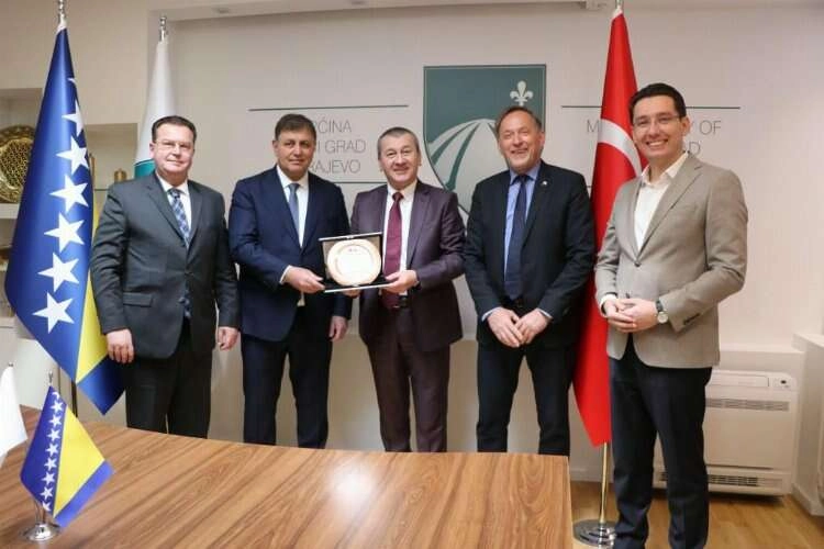 Başkan Tugay’dan Bosna Ve Hersek’e ziyaret haberinin görseli