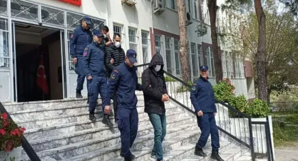 İzmir'de 156 düzensiz göçmen yakalandı haberinin görseli