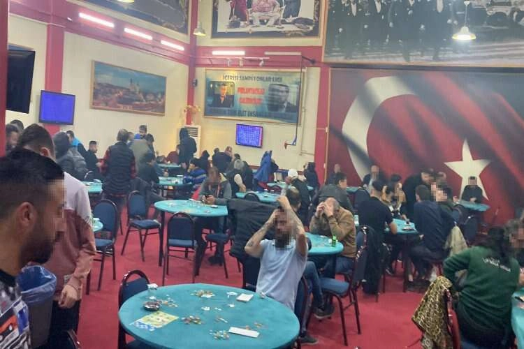 Mühürlenen Kolpaçino Kumarhanesi, yine tombalada yakalandı haberinin görseli