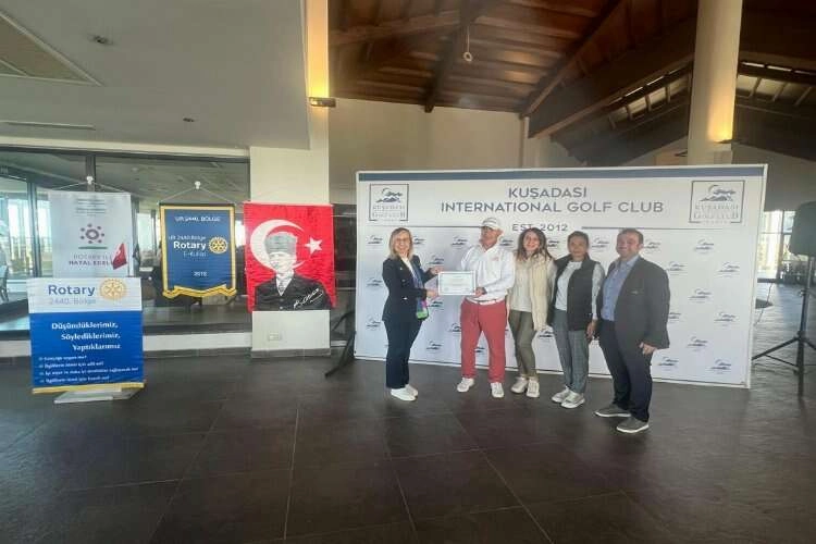 Kuşadası'nda diyabetli çocuklara destek haberinin görseli