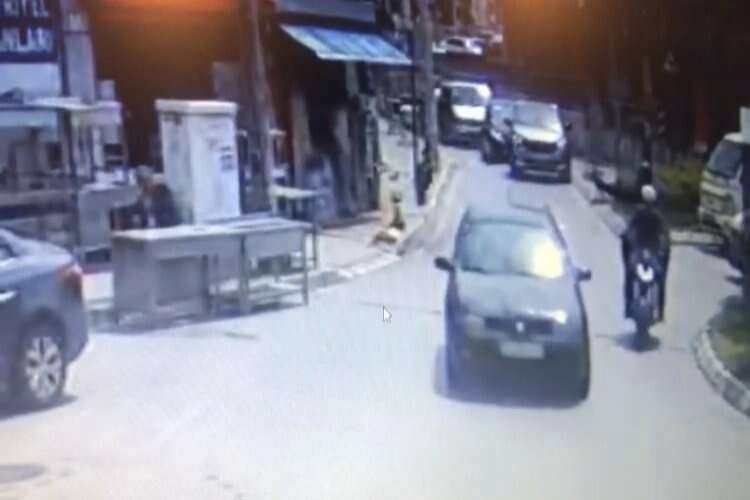 Motosikletli saldırganlar 3 kişiyi yaraladı haberinin görseli