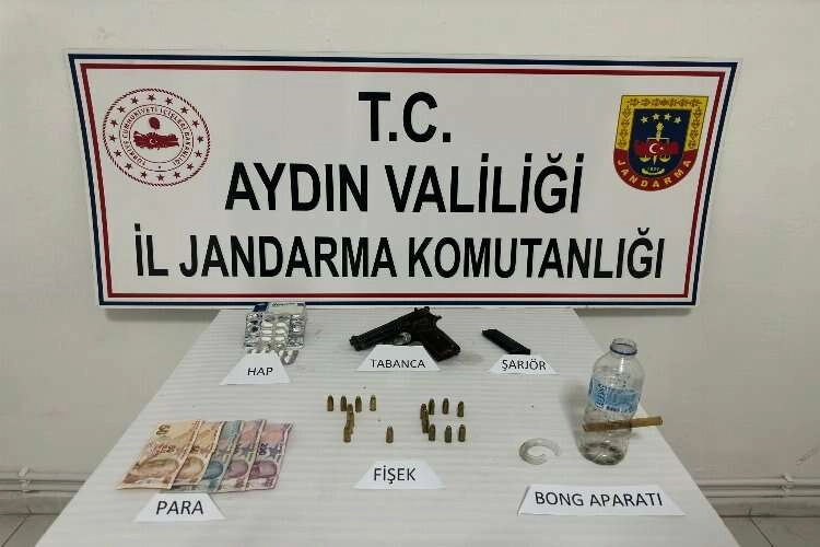 Yasaklı madde taşırken jandarmayı hesaba katmadılar haberinin görseli