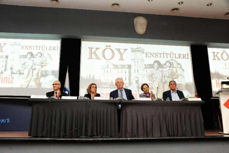 Yakup Kepenek’e Aydınlanma Onur Ödülü verildi haberinin görseli