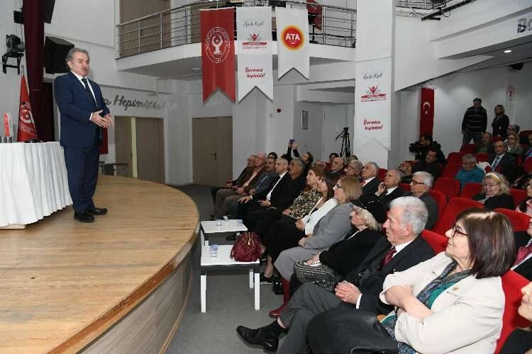 Namık Kemal Zeybek:“Atatürk bir filozoftu” haberinin görseli