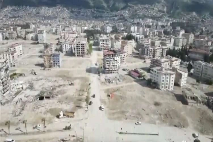 Hatay'da enkazın yaklaşık yüzde 83'ü kaldırıldı haberinin görseli