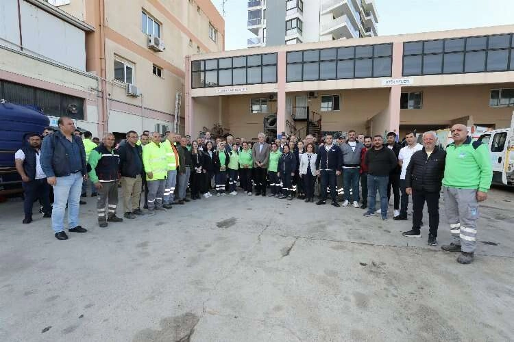 Narlıdere Belediyesi'nde bayramlaşma haberinin görseli