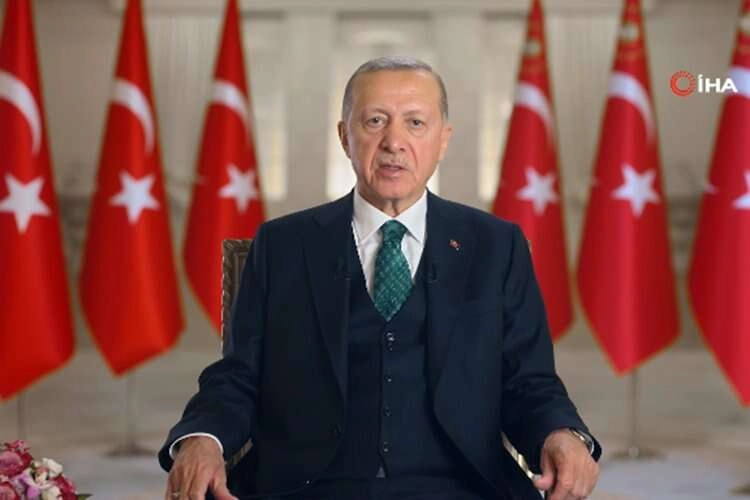 Cumhurbaşkanı Erdoğan Ramazan bayramını kutladı haberinin görseli