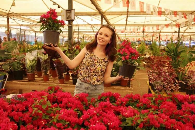 Karşıyaka'da en güzel balkon ve bahçeler yarışacak haberinin görseli