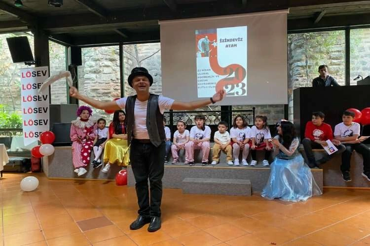 Lösemili miniklerin bayram sevinci haberinin görseli