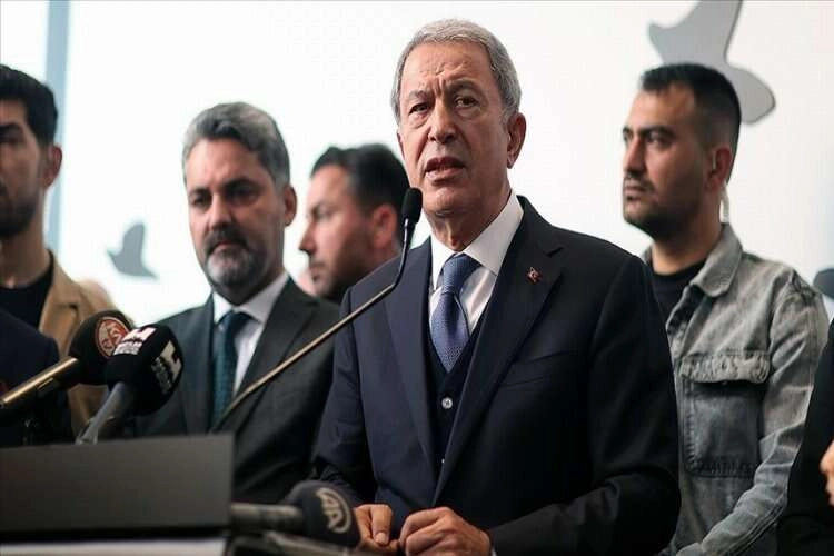 Bakan Akar: Teröristler kan ağlıyor, panik içindeler, bitecekler haberinin görseli