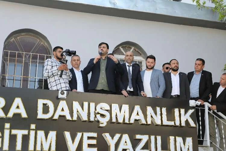 AK Partili İnan’dan CHP’nin adaylarına ‘ithal’ vurgusu haberinin görseli