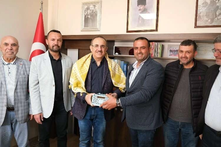 Sürekli, “Sosyal devlet güçlü millet anlayışıyla milletimizin yanında olmayı sürdüreceğiz” haberinin görseli