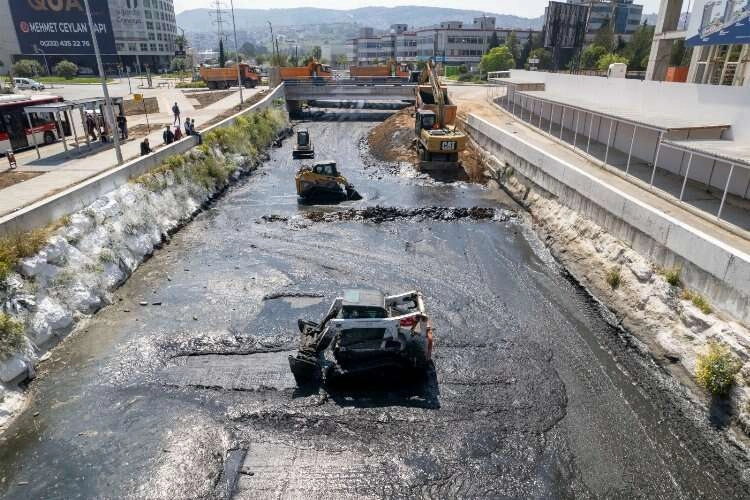 İzmir'in derelerinde kapsamlı temizlik