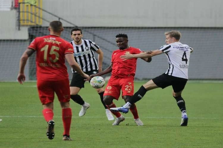Göz-Göz, 6 maç sonra puan kaybetti haberinin görseli