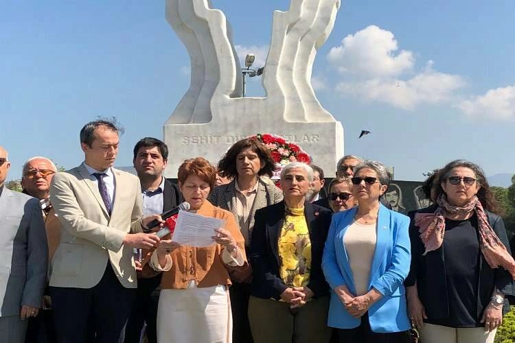 Vatan Partisi İzmir adaylarından çağrı haberinin görseli