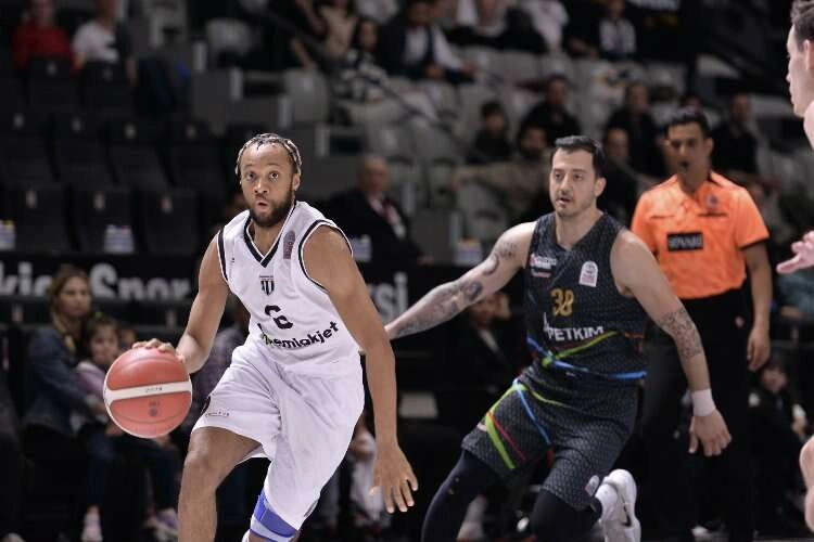 Petkimspor, Beşiktaş deplasmanında galip haberinin görseli