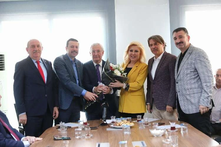 Taksiciler ÖTV müjdesini sevinçle karşıladı haberinin görseli