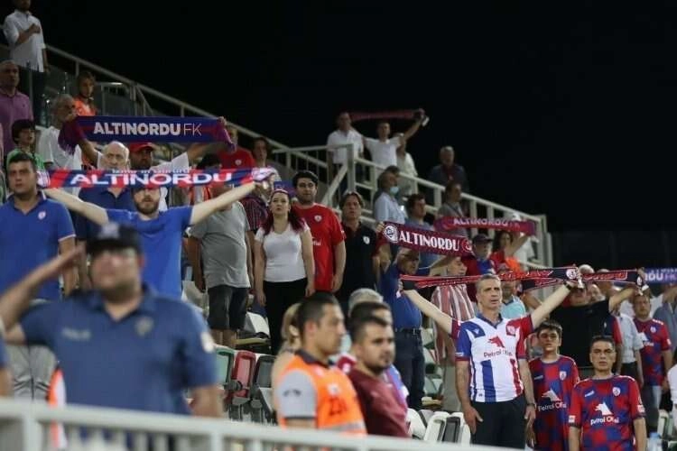 Altınordu-Bandırmaspor maçının biletleri satışta haberinin görseli
