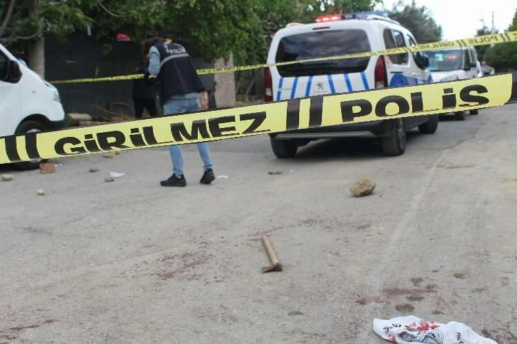 Eşini darp edip polise baltayla saldırdı haberinin görseli