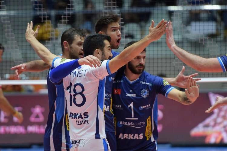 Arkas Spor, Halkbank karşısında sahaya çıkacak haberinin görseli