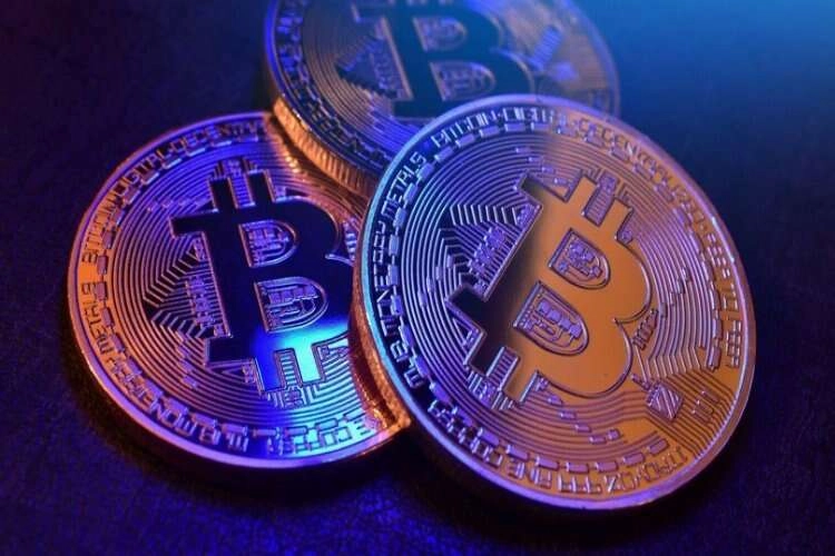 Bitcoin'de yükseliş haberinin görseli