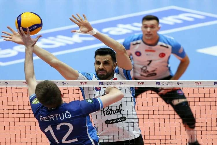 Halkbank, Arkas sporu yenerek finale yükseldi haberinin görseli