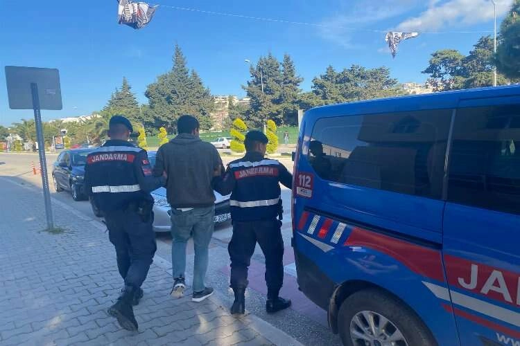 İzmir'de firari zanlı operasyonu haberinin görseli
