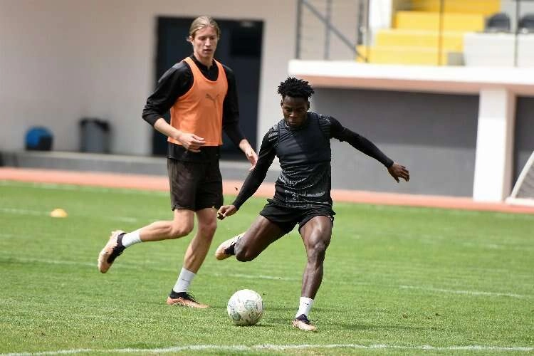 Manisa FK, A. Keçiörengücü maçına hazırlanıyor haberinin görseli