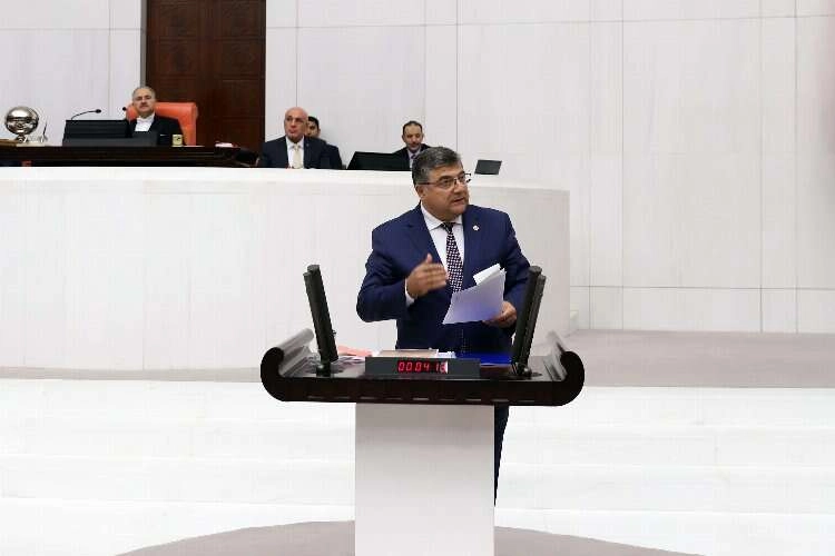 CHP’li Sındır, “Ağız ve Diş Sağlığı Teknikerleri kadro bekliyor!” haberinin görseli