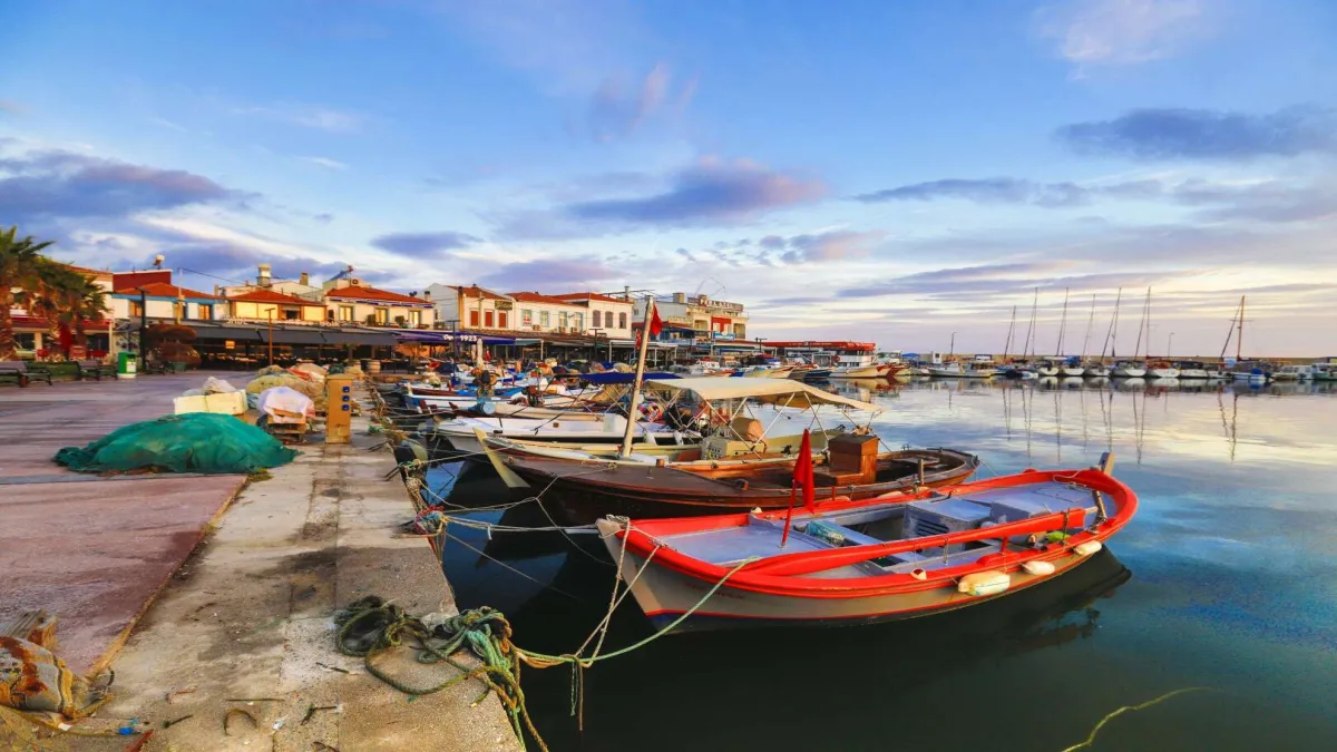 İzmir'in renkli ve özel kasabası: Urla - 1740