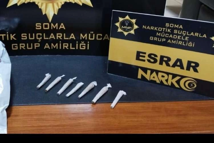 Manisa'da esrar kargo paketinden çıktı