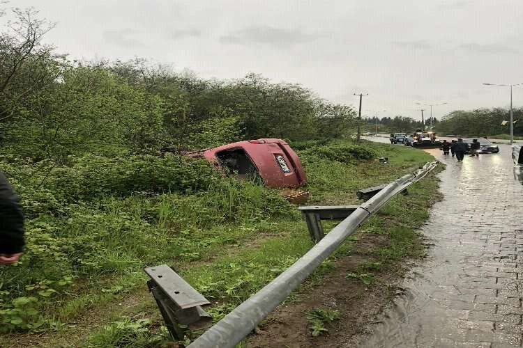 Yalova’da panelvan devrildi: 3 işçi öldü haberinin görseli