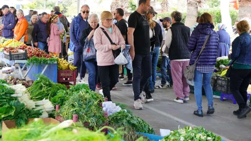 12. ALAÇATI OT FESTİVALİ BAŞLADI11