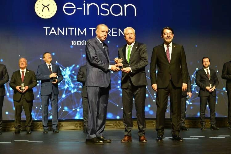 Prof. Dr. Budak'tan Cumhurbaşkanı Erdoğan'a teşekkür haberinin görseli