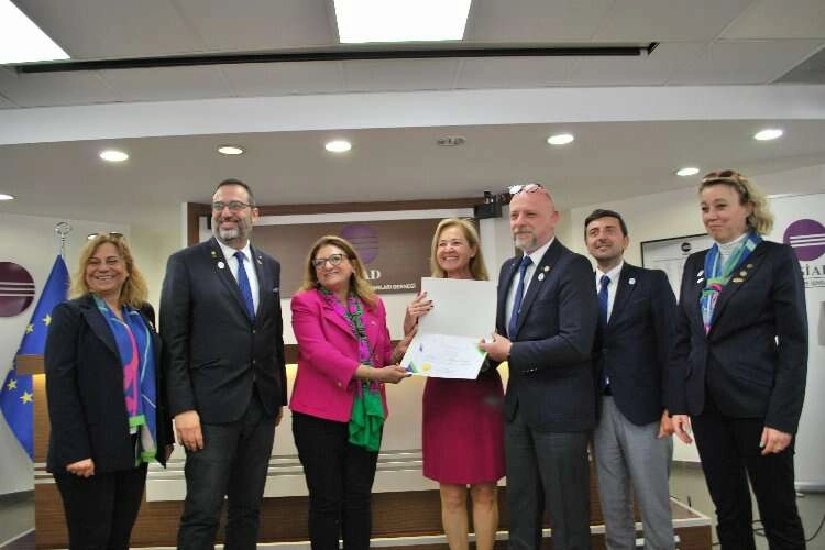 ESİAD ve Rotary'den 'İklim Krizi Zirvesi' haberinin görseli