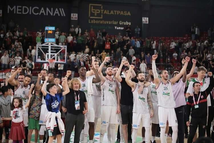 Pınar Karşıyaka, Bursa deplasmanında haberinin görseli